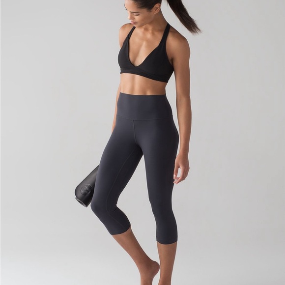 Lululemon All Day Breeze Bra - Picture 5 of 8